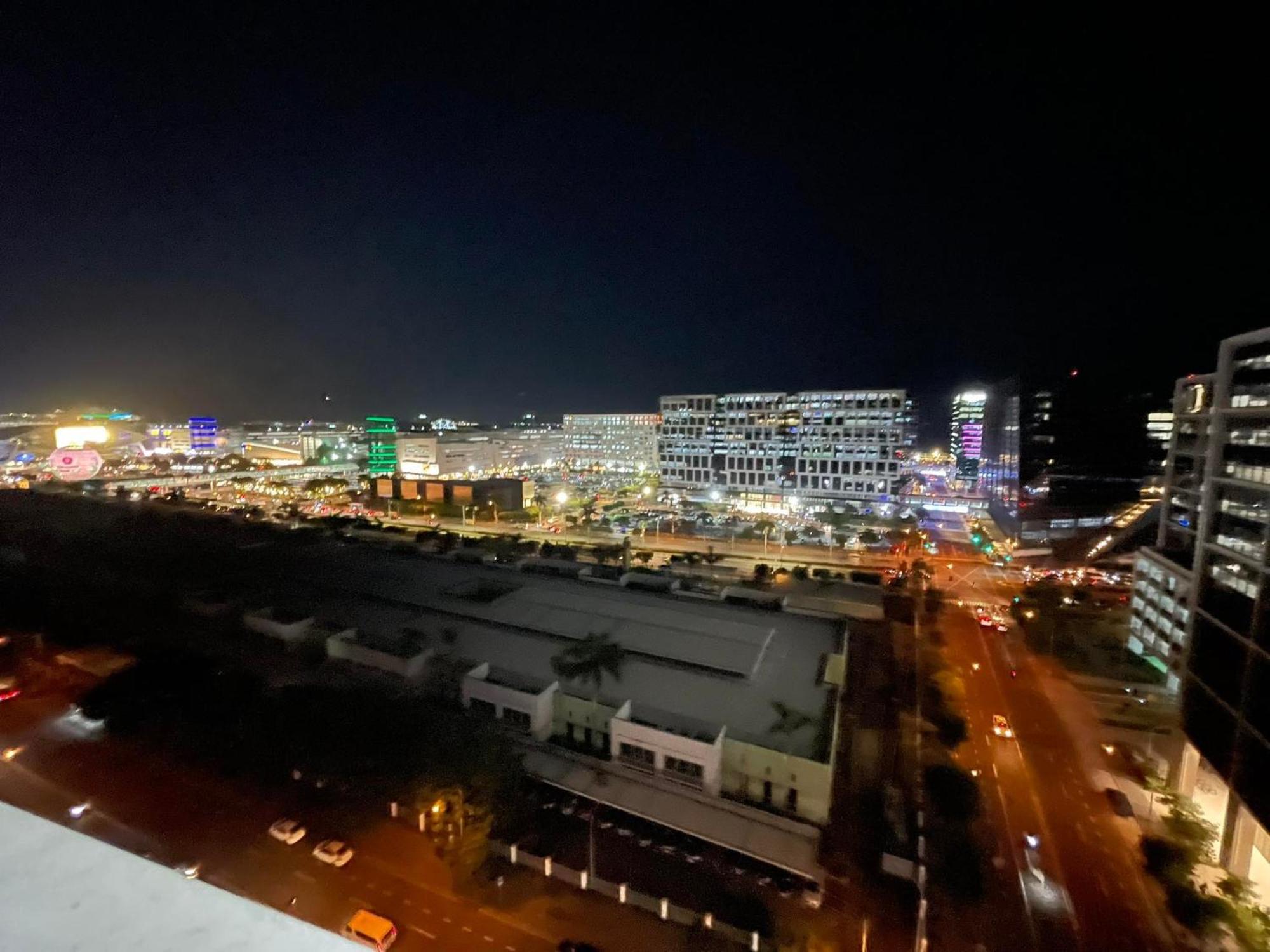 Shore Residences, Mall Of Asia Complex Stayction By Pbyy 帕赛 外观 照片